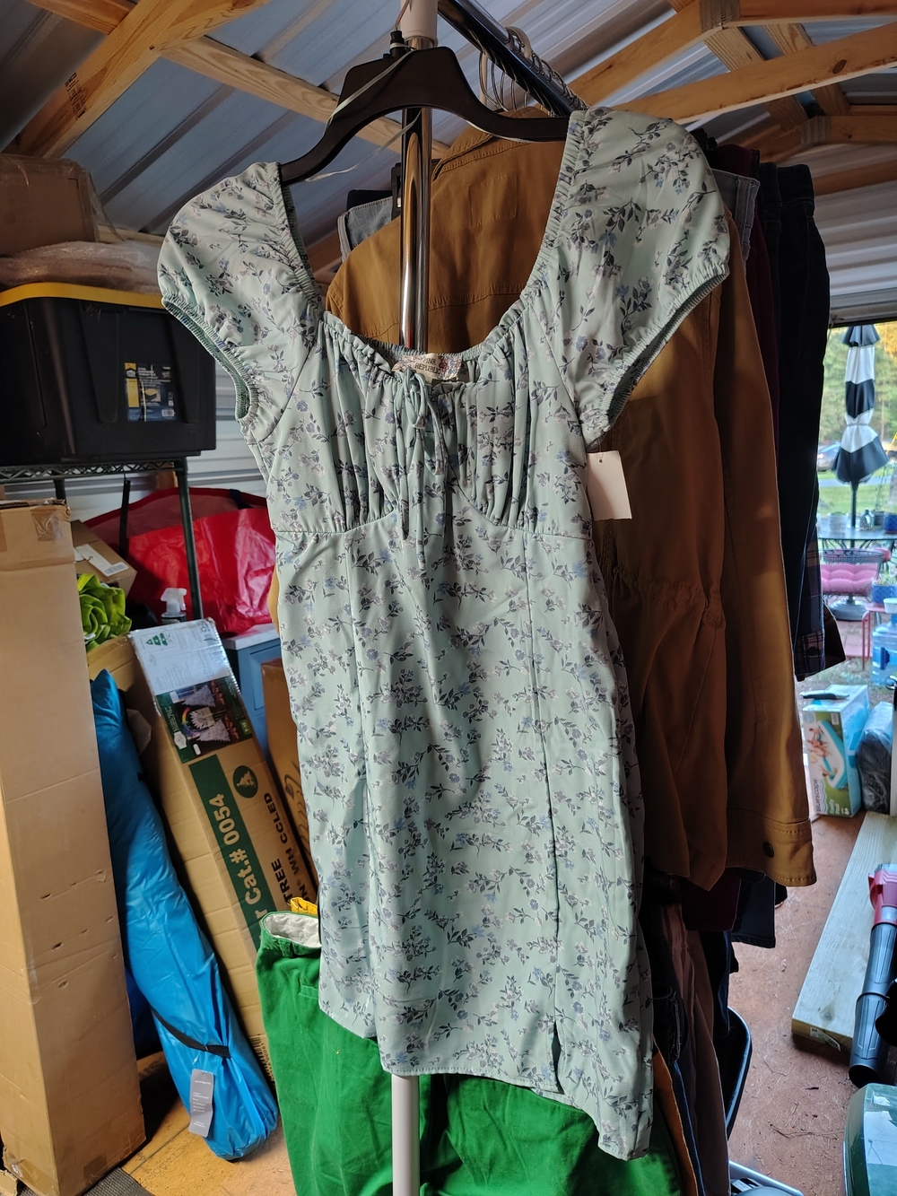 Kohl's Sage Green Floral Puff-Sleeve Mini Dress